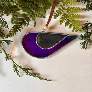 stained glass iridescent dark blue bird ornament